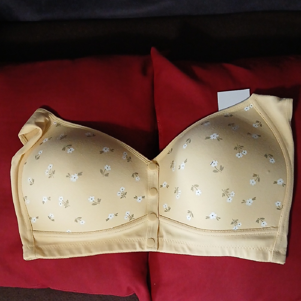 Daisy Front Closure Bra(s) sz 3XL One White & One Floral Yellow Bra
